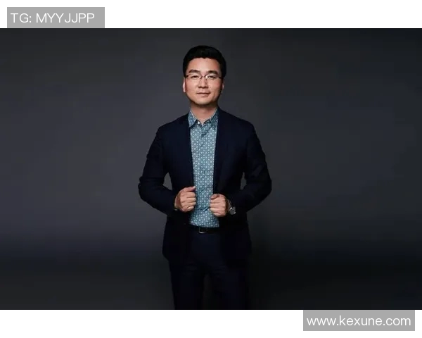 黄伟专访:从青涩少年到网球巨星的奋斗与成长之路 黄伟专访:从青涩少年到网球巨星的奋斗与成长之路